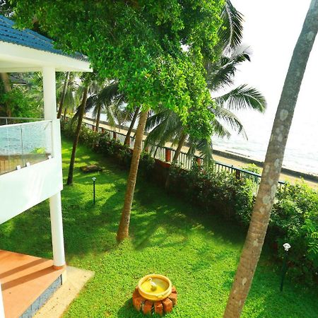 Kappad Beach Resort Chemancheri Exterior foto