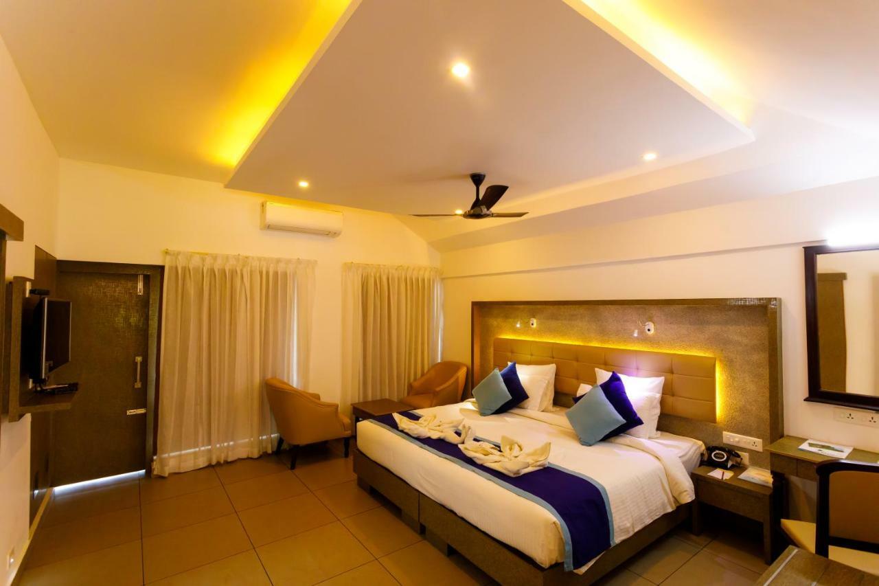 Kappad Beach Resort Chemancheri Exterior foto
